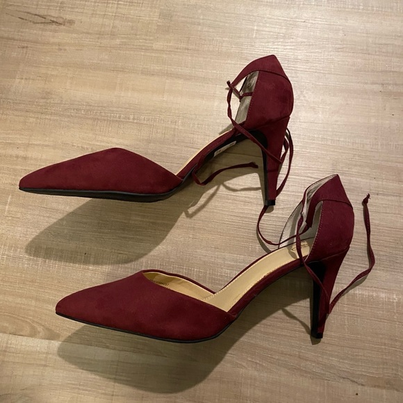 Burgundy Heels - Picture 3 of 4